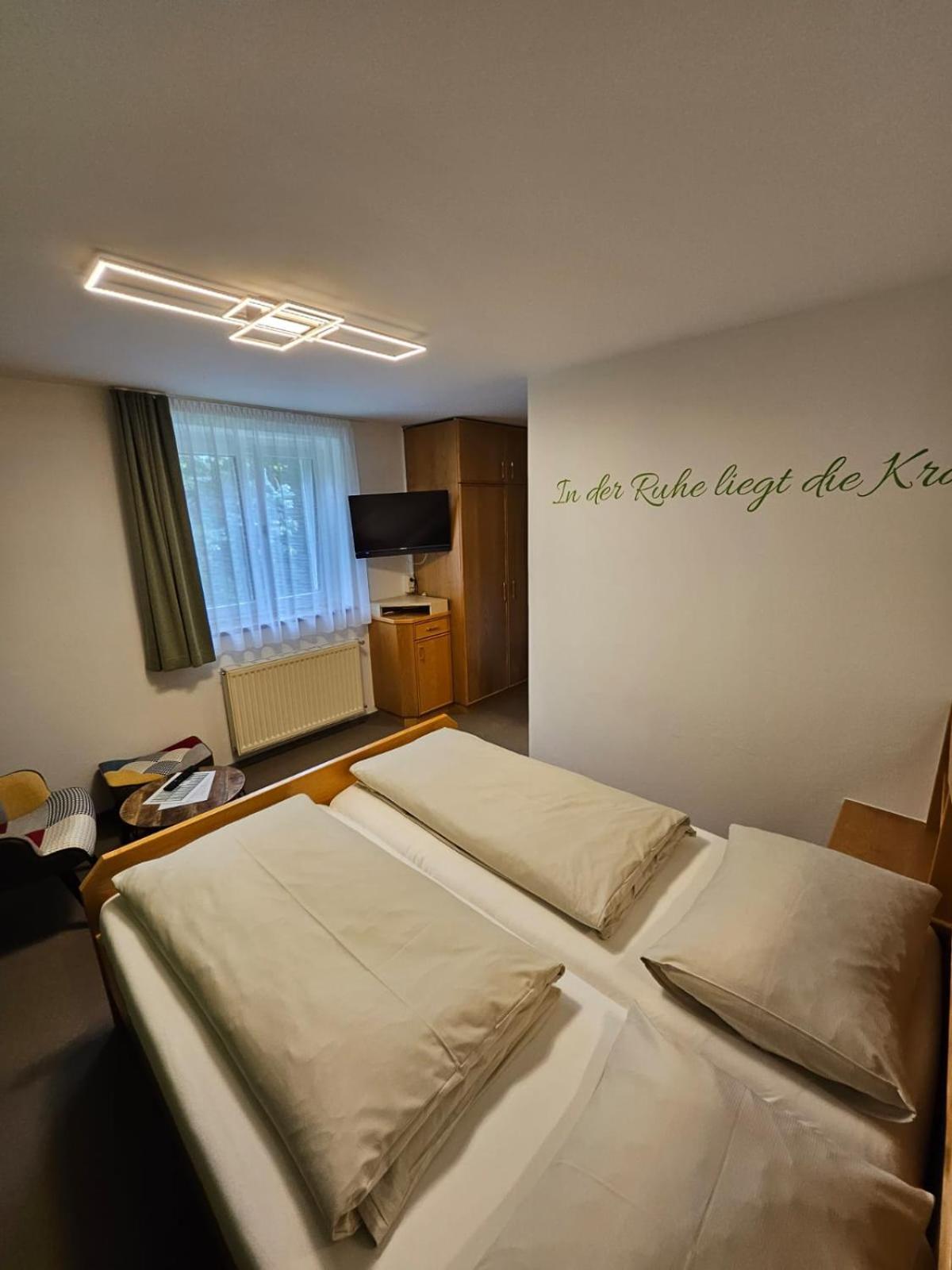 Genussgasthof Willenshofer Sankt Kathrein am Hauenstein Bilik gambar