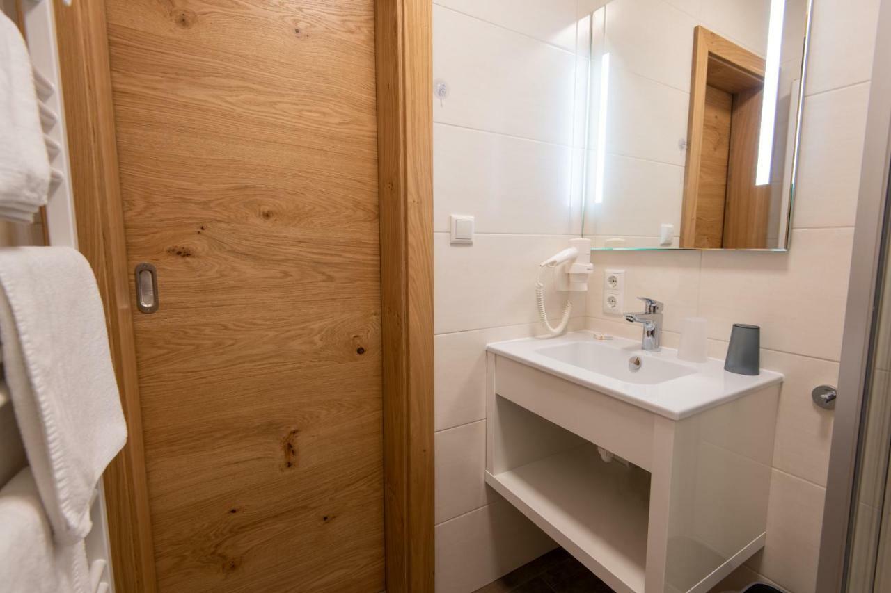 Genussgasthof Willenshofer Sankt Kathrein am Hauenstein Luaran gambar